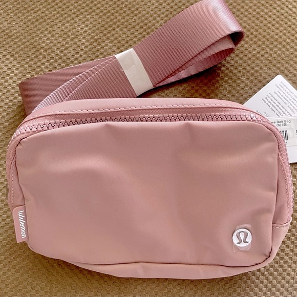 🌟SOLD🌟NWT Lululemon Everything Belt Bag -Sold Out color Blush Rose Pink - Picture 1 of 6